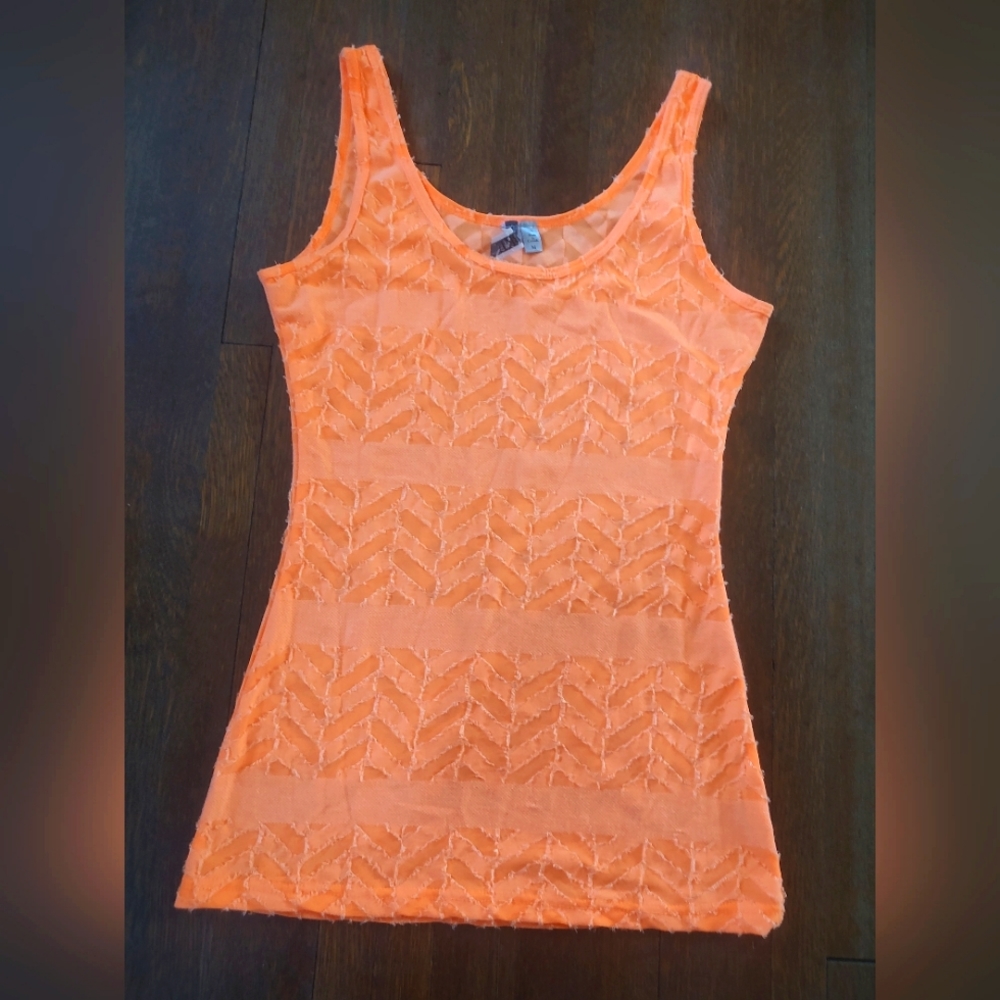 BKE bright orange Chevron tank size medium